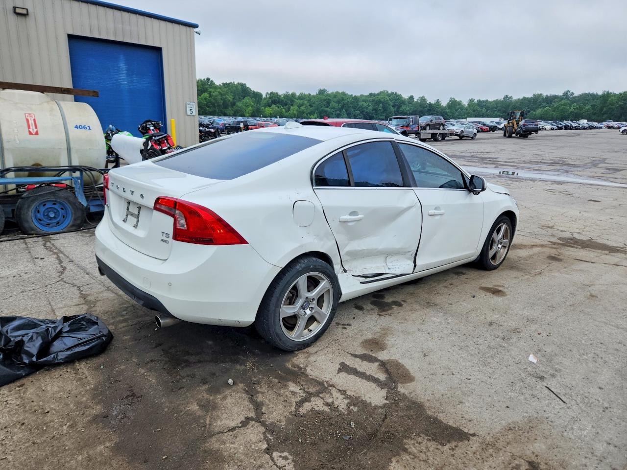 2013 VOLVO S60 T5 — снимка 3
