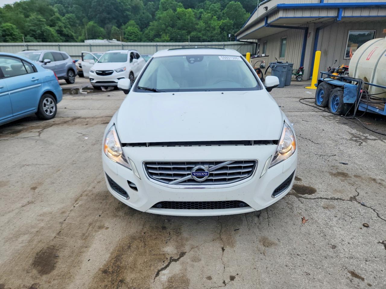 2013 VOLVO S60 T5 — снимка 5