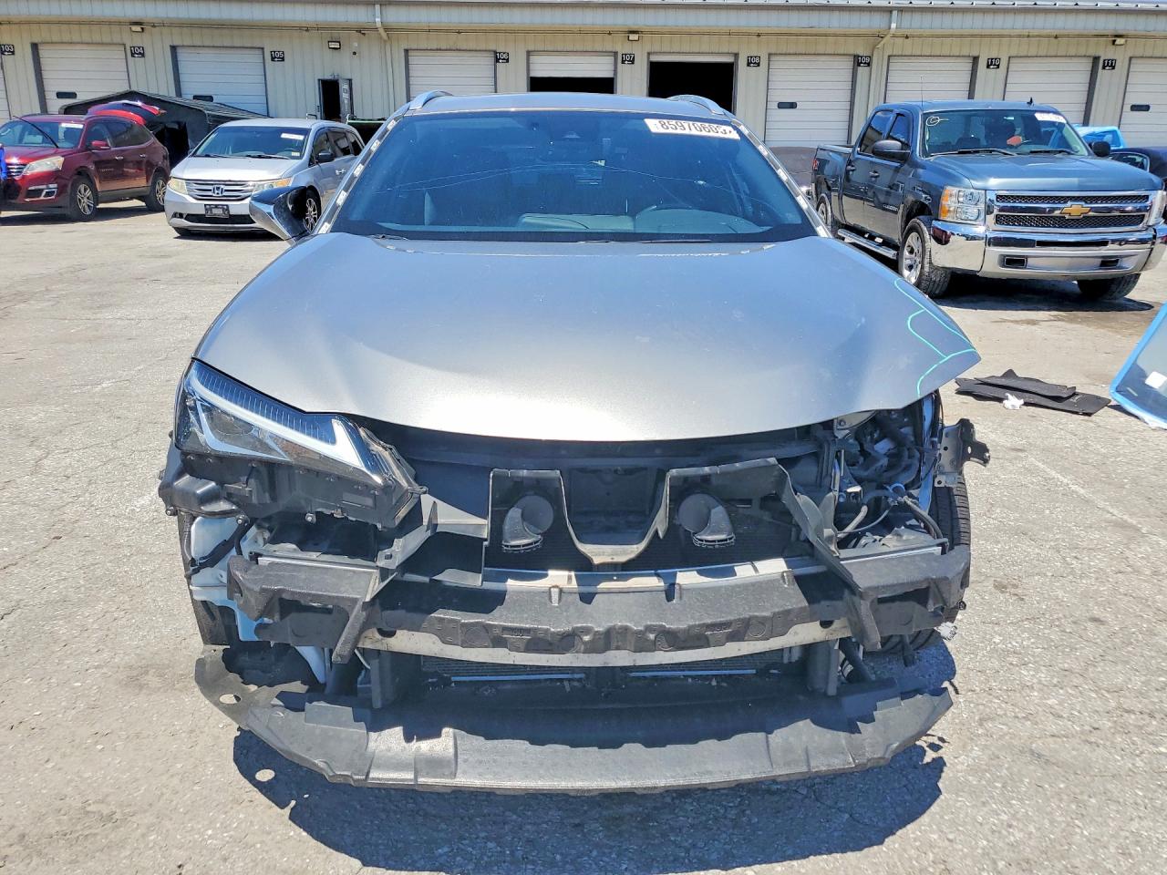 2019 LEXUS UX 200 — снимка 5