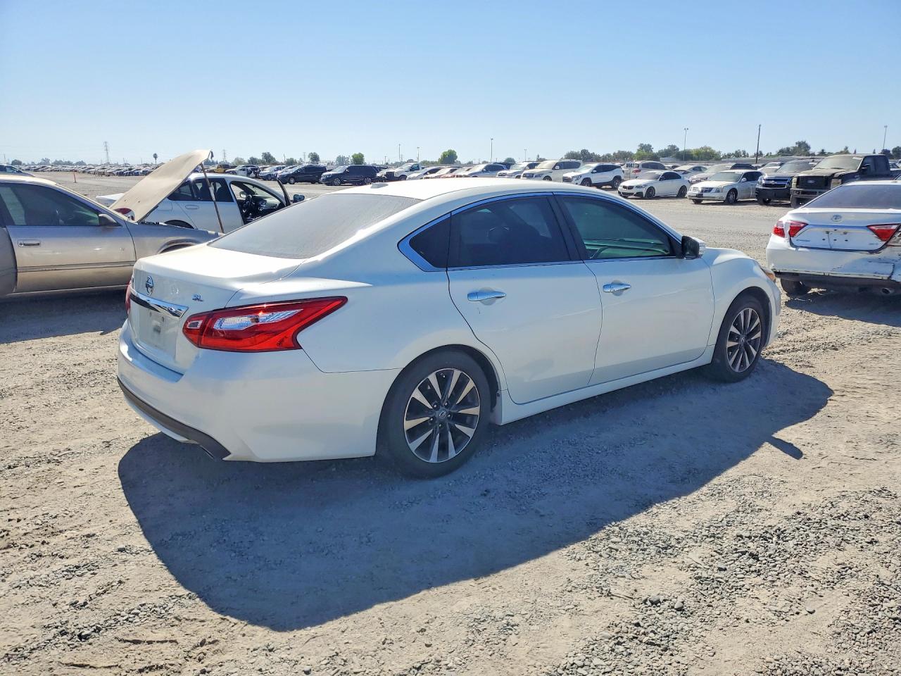 2017 NISSAN ALTIMA 2.5 SL — снимка 3