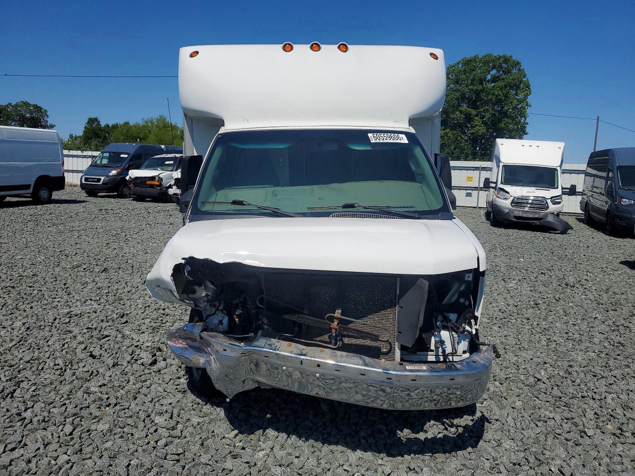 2017 CHEVROLET EXPRESS G3500 — снимка 5
