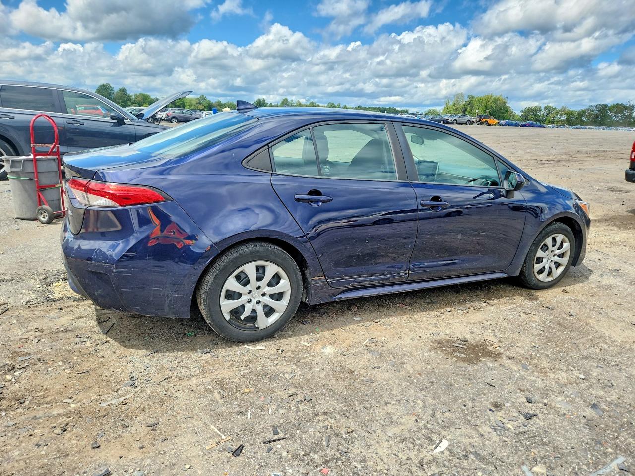 2021 TOYOTA COROLLA LE — снимка 3
