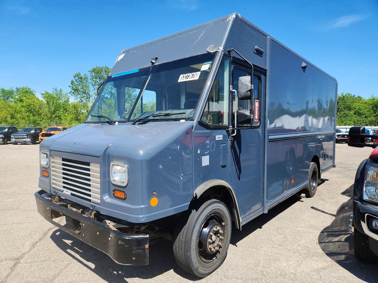 2021 FORD F59