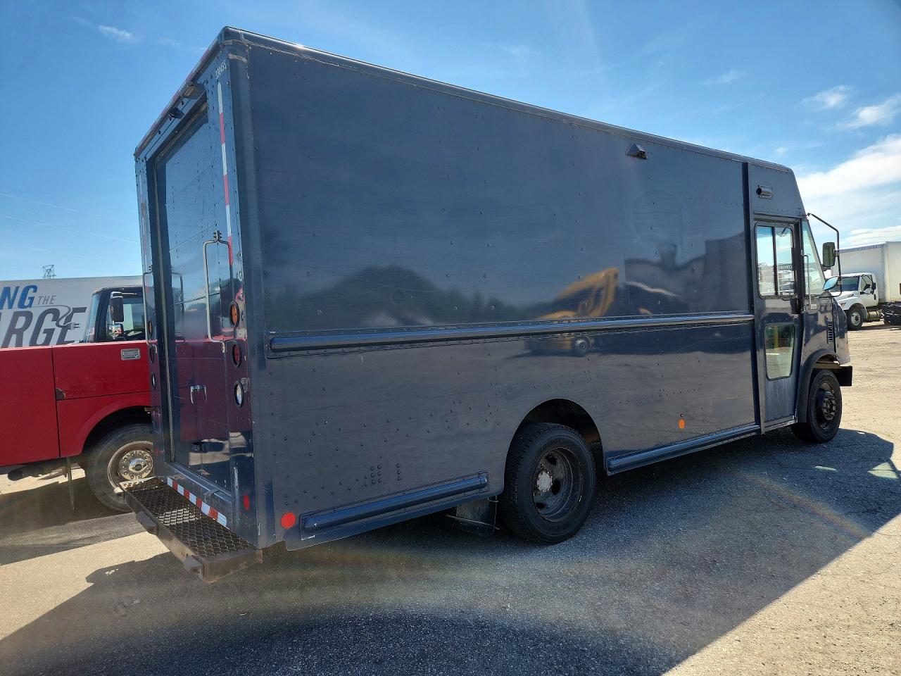 2021 FORD F59 — снимка 3