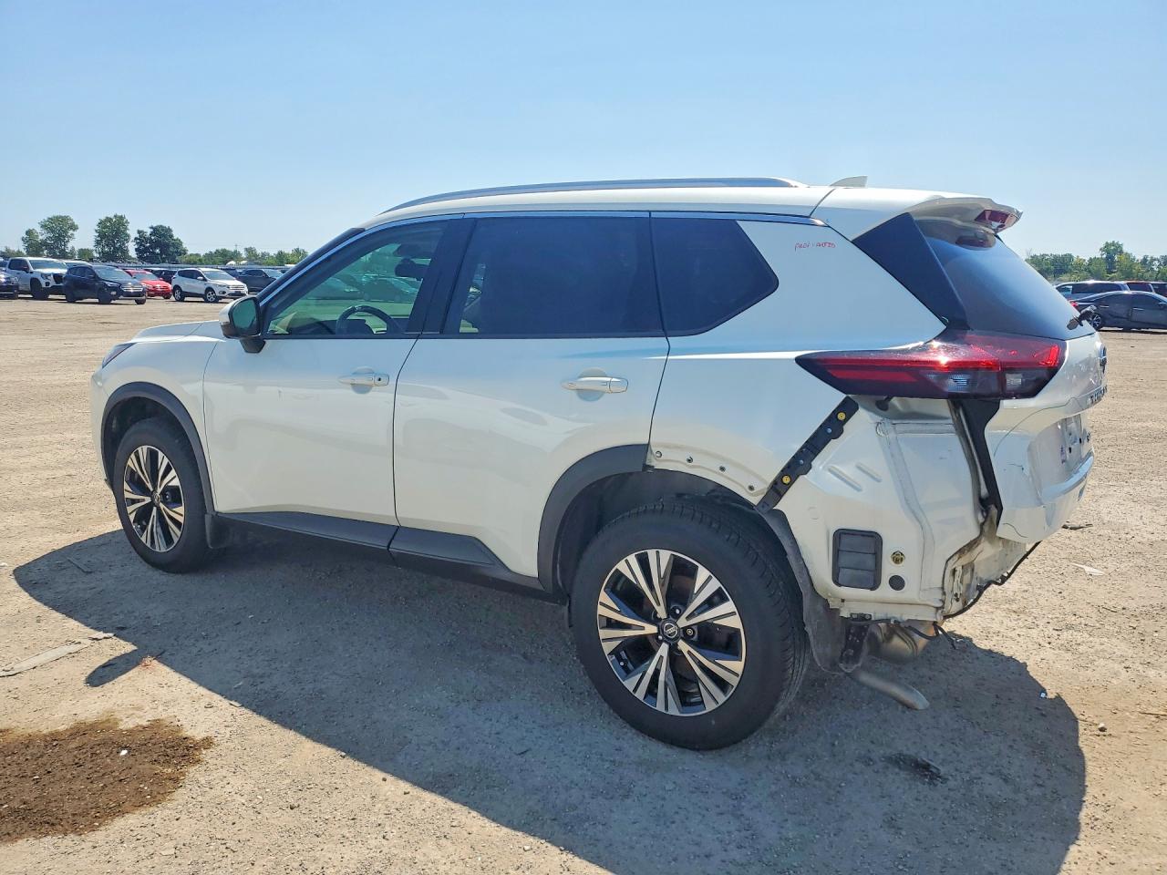 2021 NISSAN ROGUE SV — снимка 2