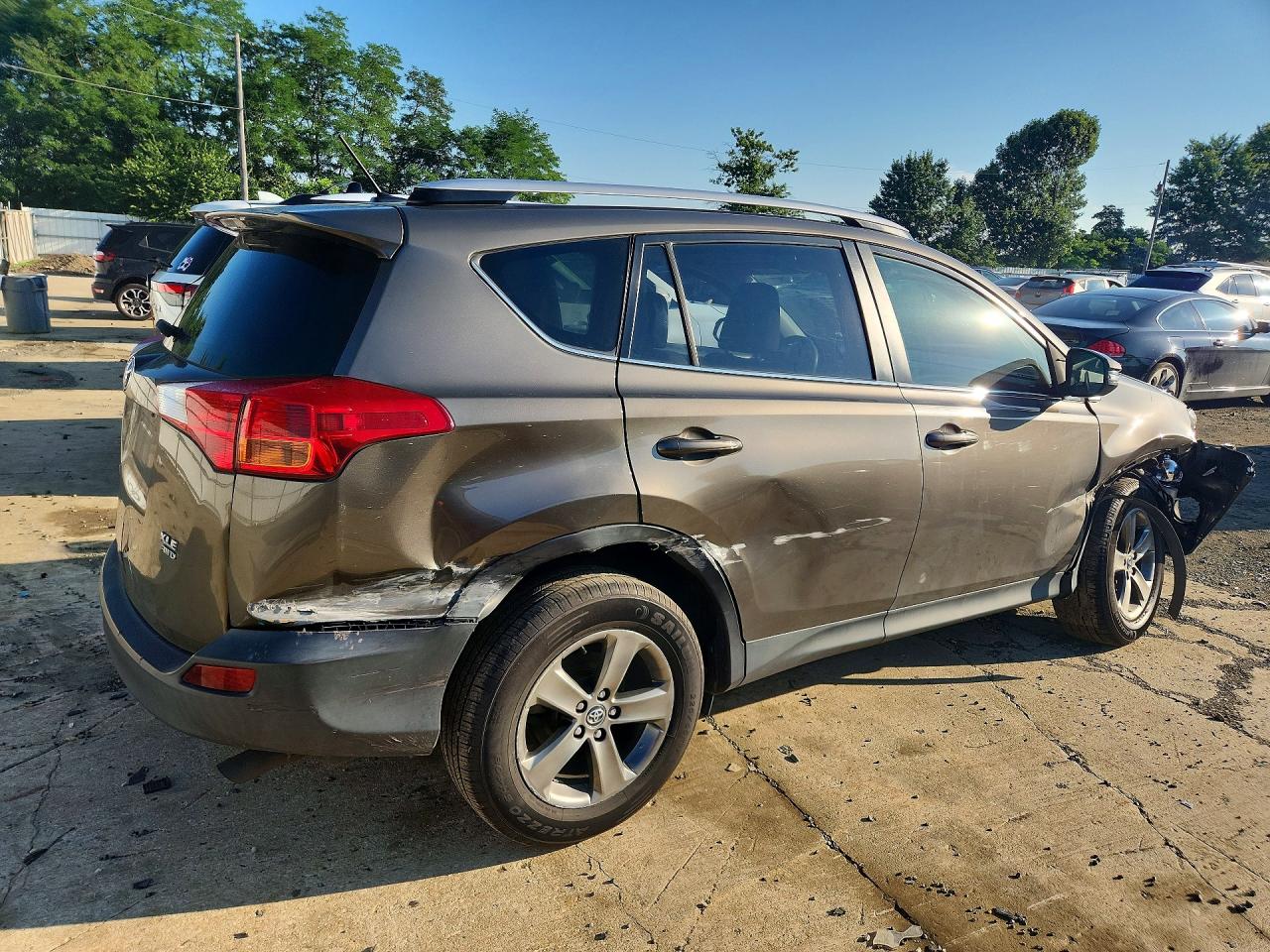 2015 TOYOTA RAV4 XLE — снимка 3