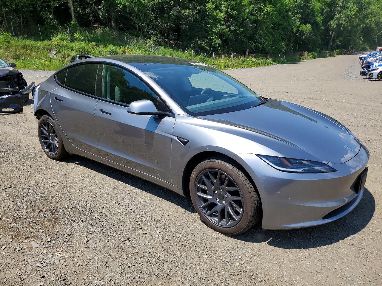 2025 TESLA MODEL 3 — снимка 4