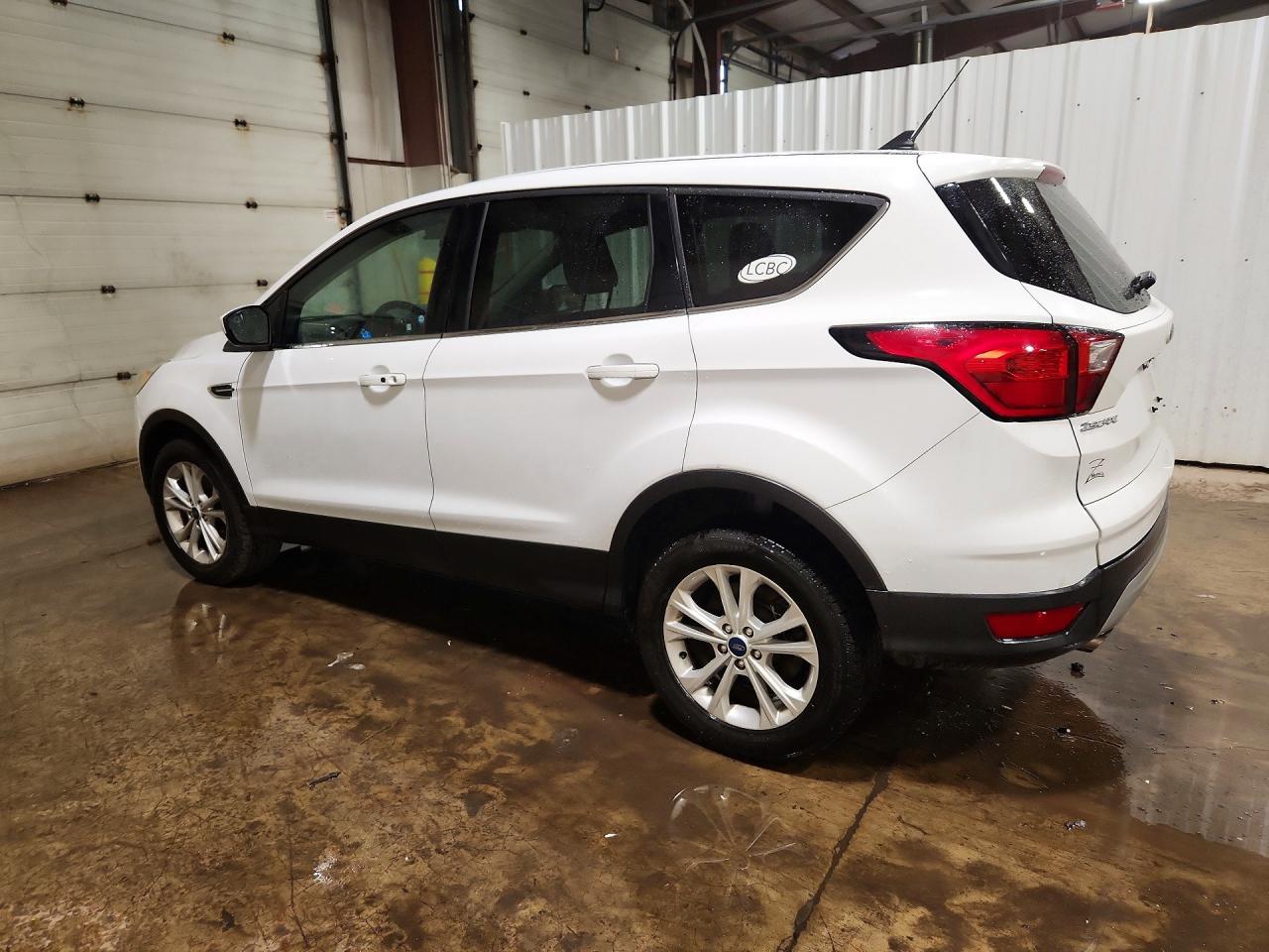 2019 FORD ESCAPE SE — снимка 2