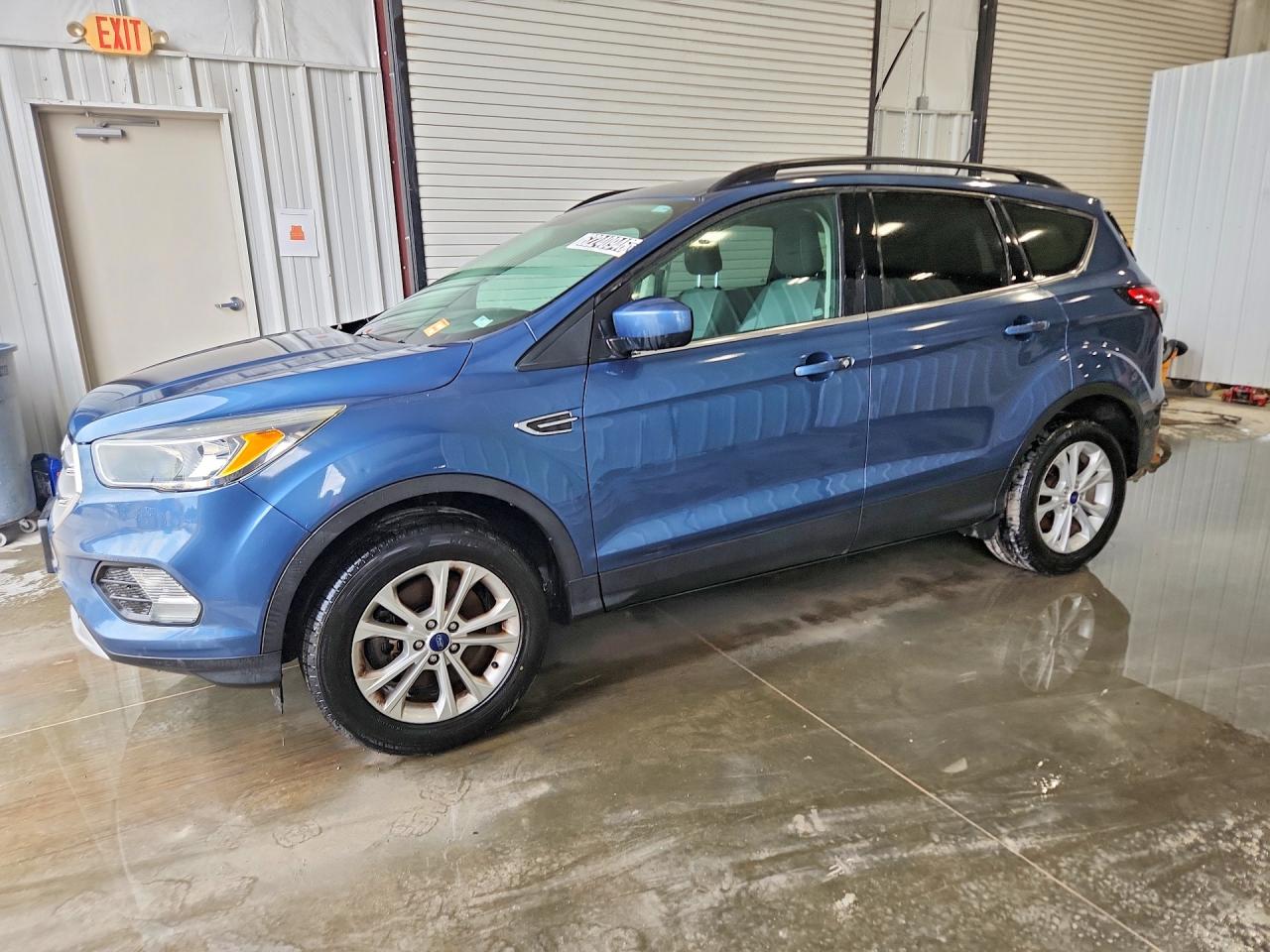 2018 FORD ESCAPE SE