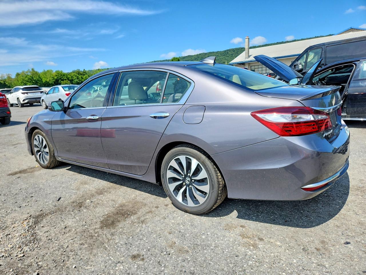 2017 HONDA ACCORD HYBRID EXL — снимка 2