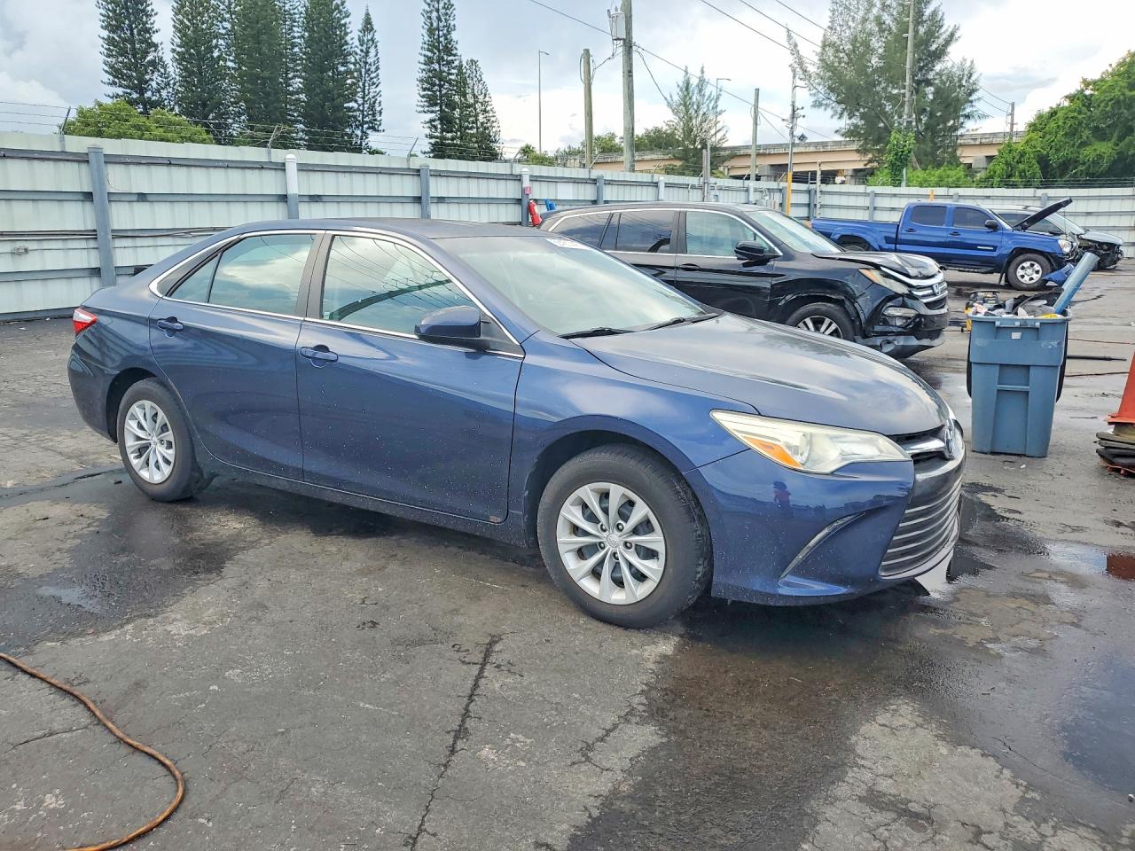 2015 TOYOTA CAMRY LE — снимка 4