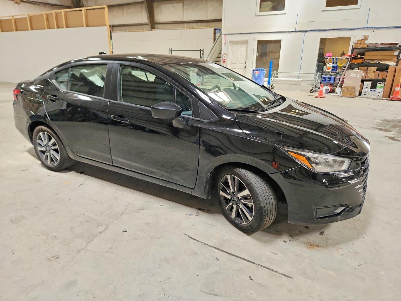 2025 NISSAN VERSA SV — снимка 4