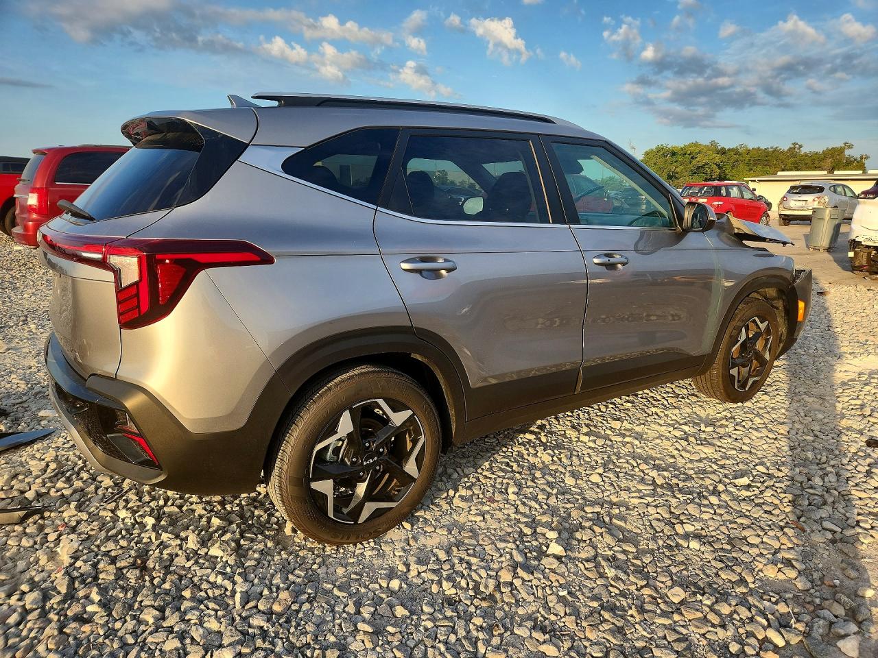 2025 KIA SELTOS EX — снимка 3