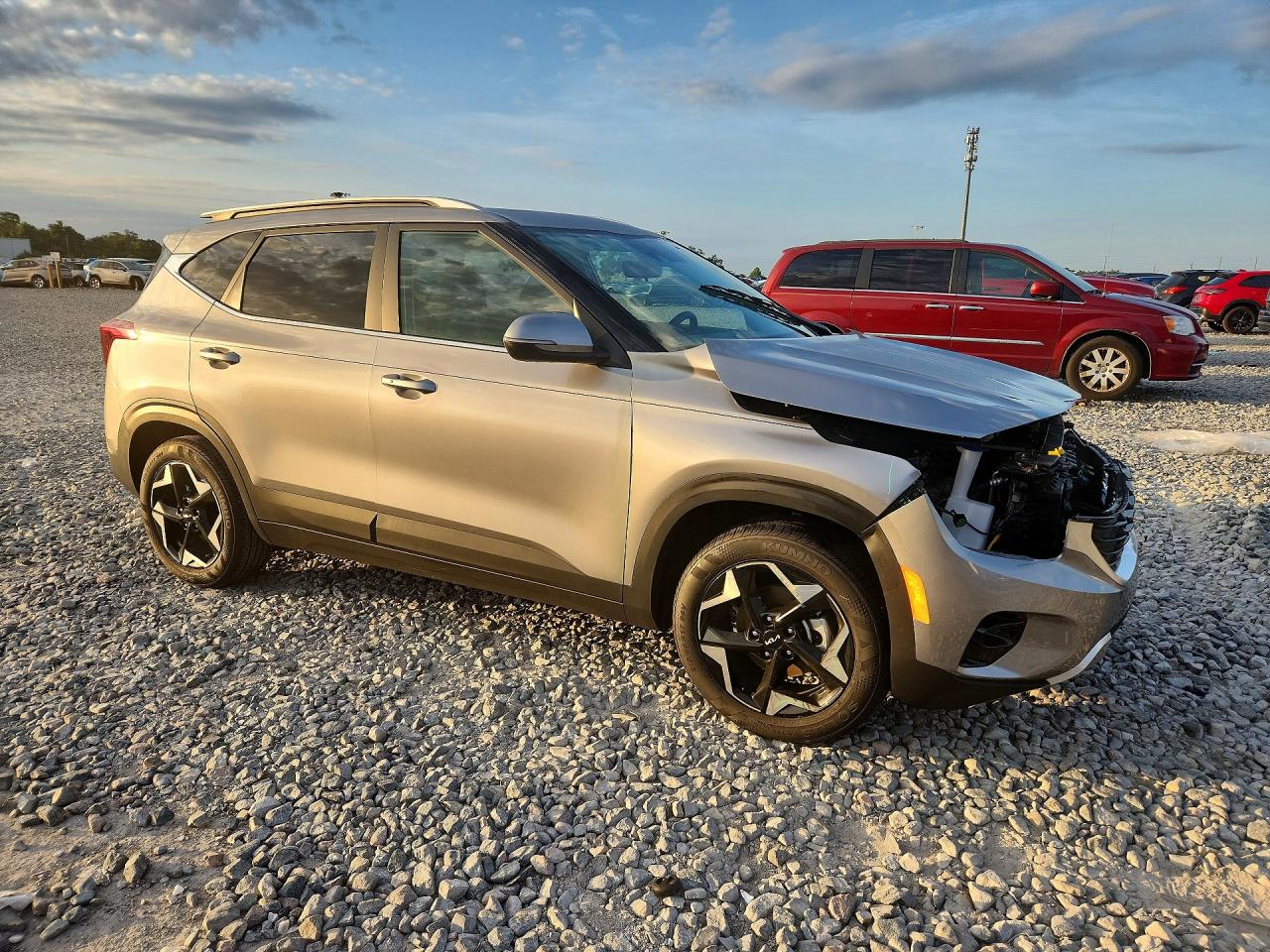 2025 KIA SELTOS EX — снимка 4