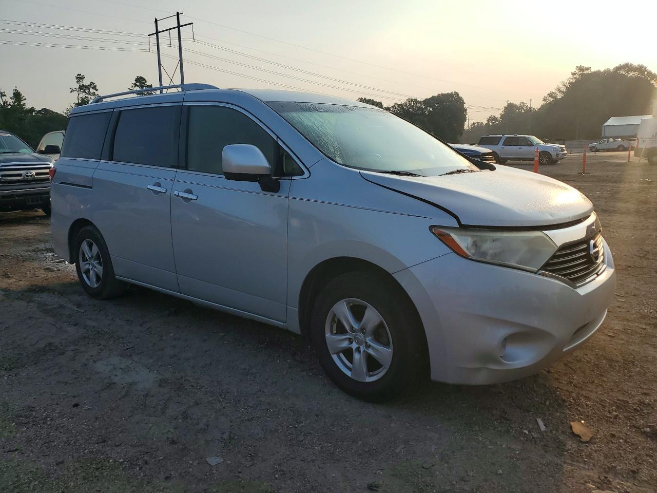 2016 NISSAN QUEST 3.5 SV — снимка 4