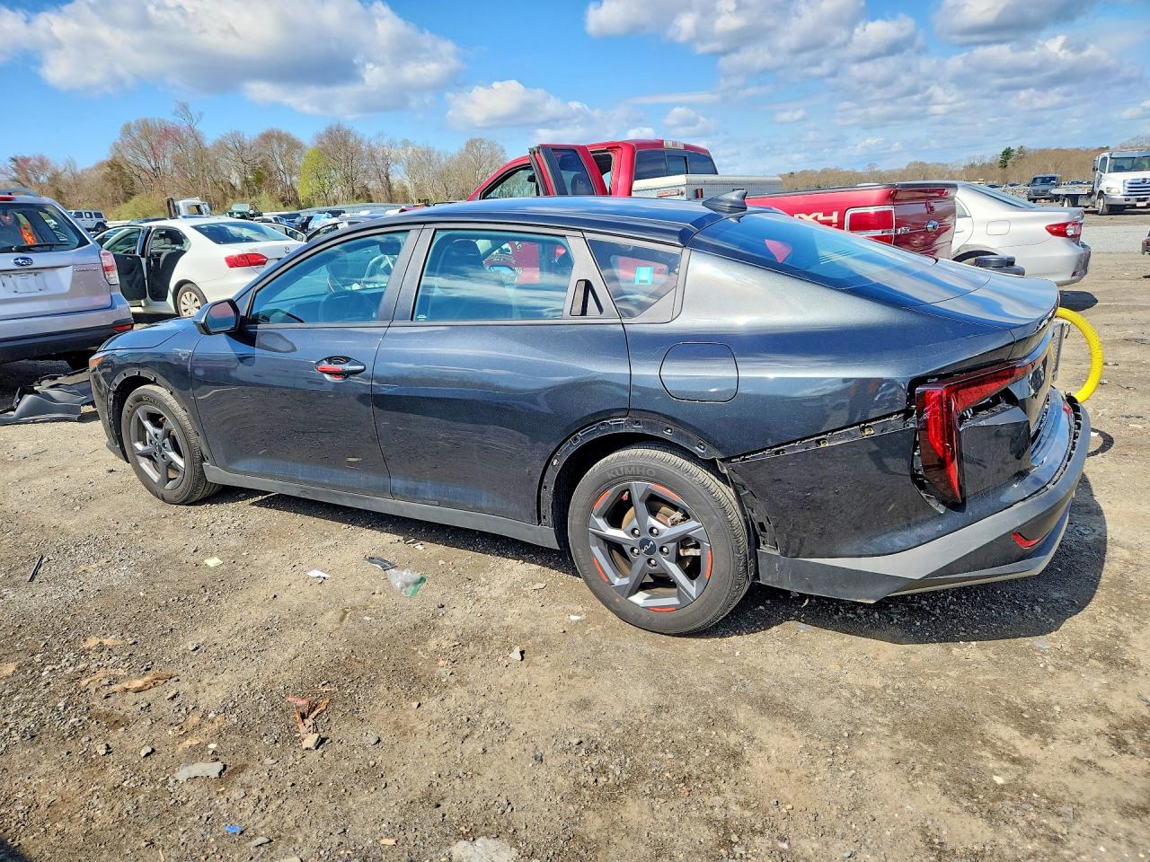 2025 KIA K4 LXS — снимка 2