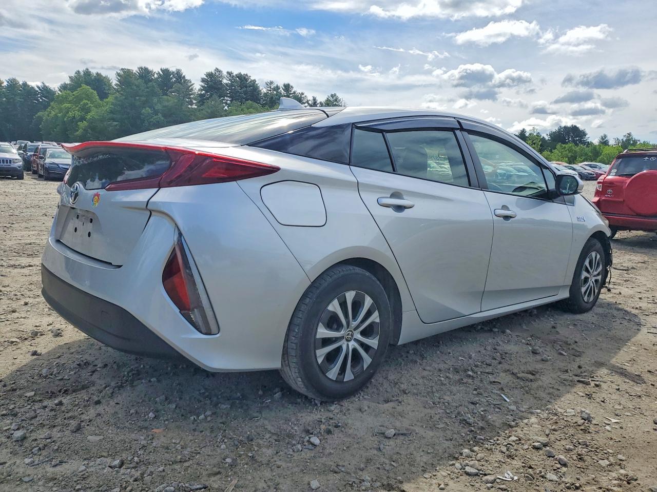 2021 TOYOTA PRIUS PRIME LE — снимка 3