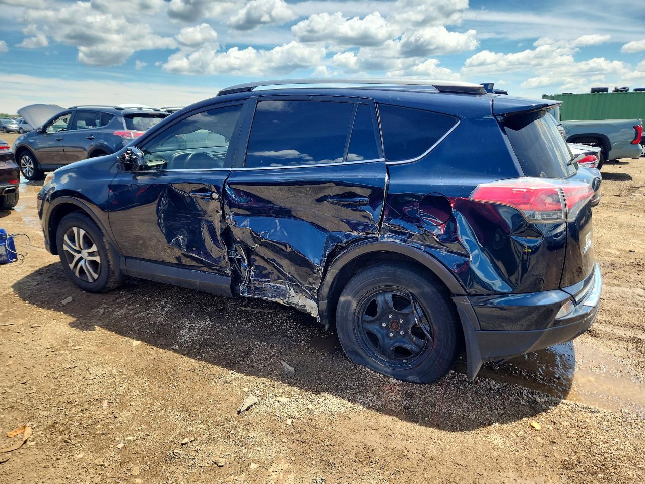2018 TOYOTA RAV4 LE — снимка 2