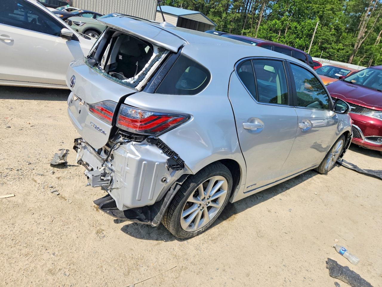 2013 LEXUS CT 200 — снимка 3