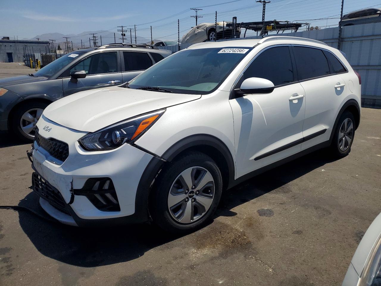 2022 KIA NIRO LX