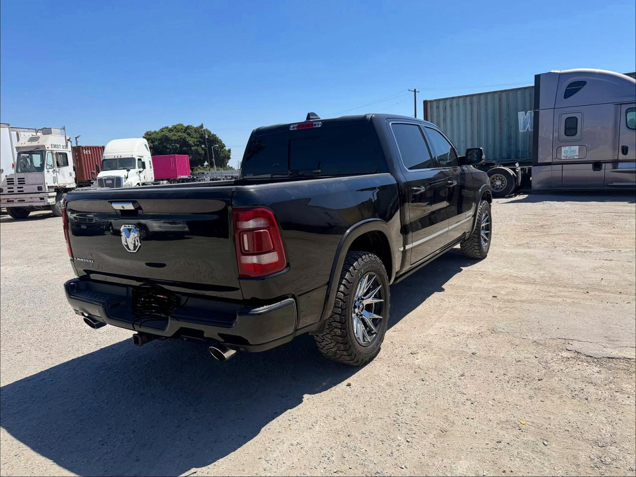 2022 RAM 1500 LIMITED — снимка 4