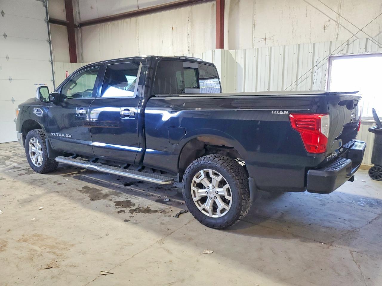 2017 NISSAN TITAN XD SL — снимка 2