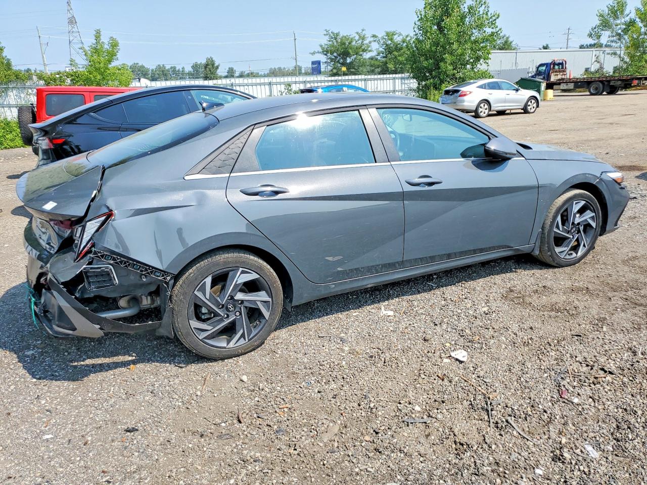 2025 HYUNDAI ELANTRA LIMITED — снимка 3