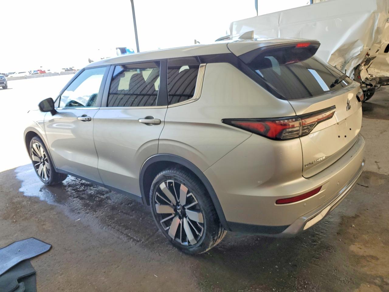 2025 MITSUBISHI OUTLANDER SE — снимка 2