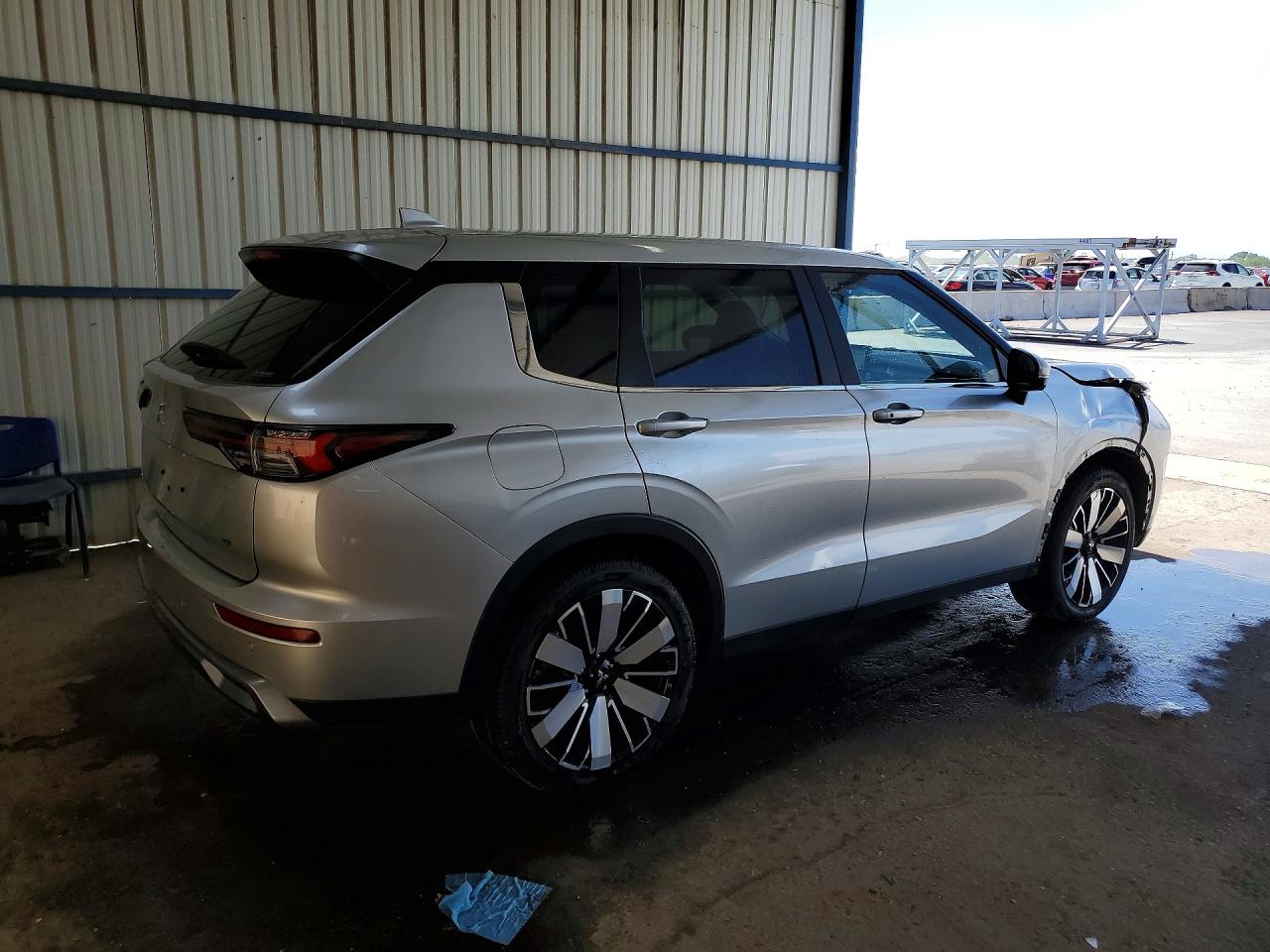 2025 MITSUBISHI OUTLANDER SE — снимка 3