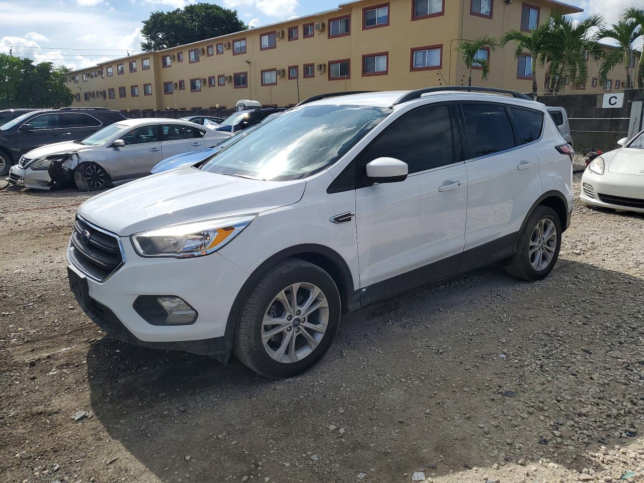 2018 FORD ESCAPE SE