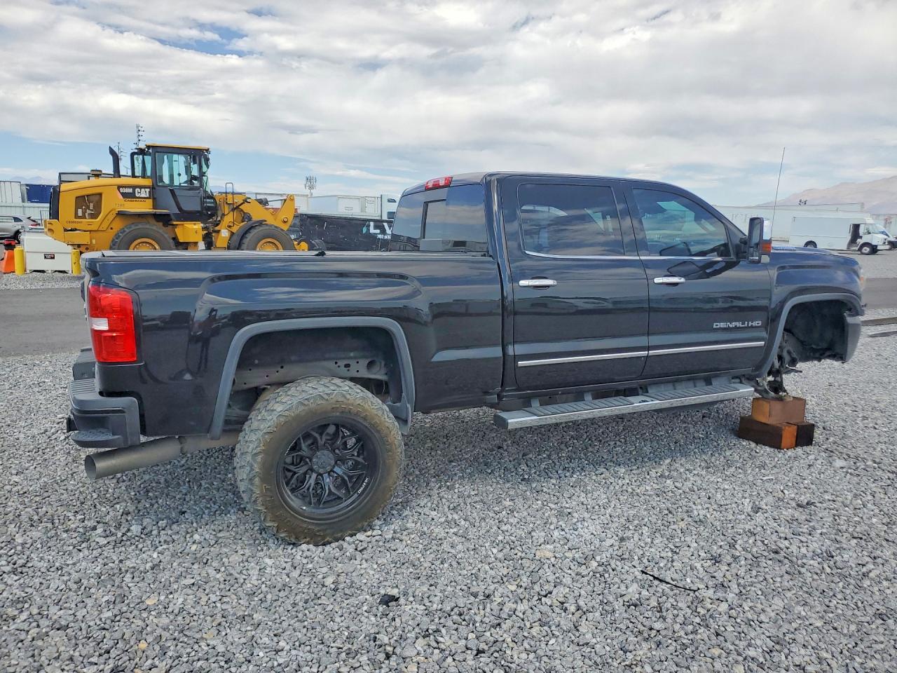 2018 GMC SIERRA K2500 DENALI — снимка 3