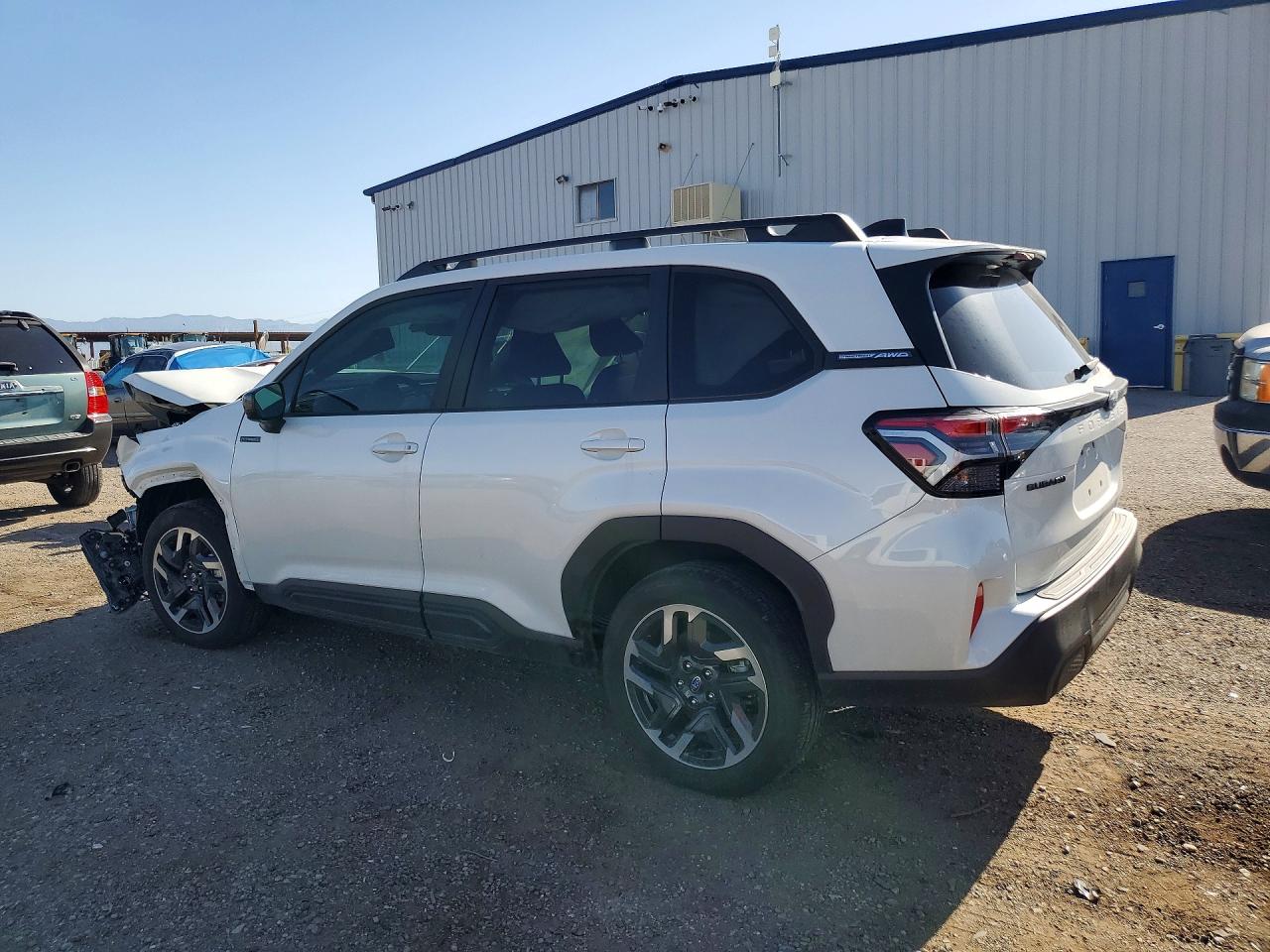 2025 SUBARU FORESTER PREMIUM — снимка 2