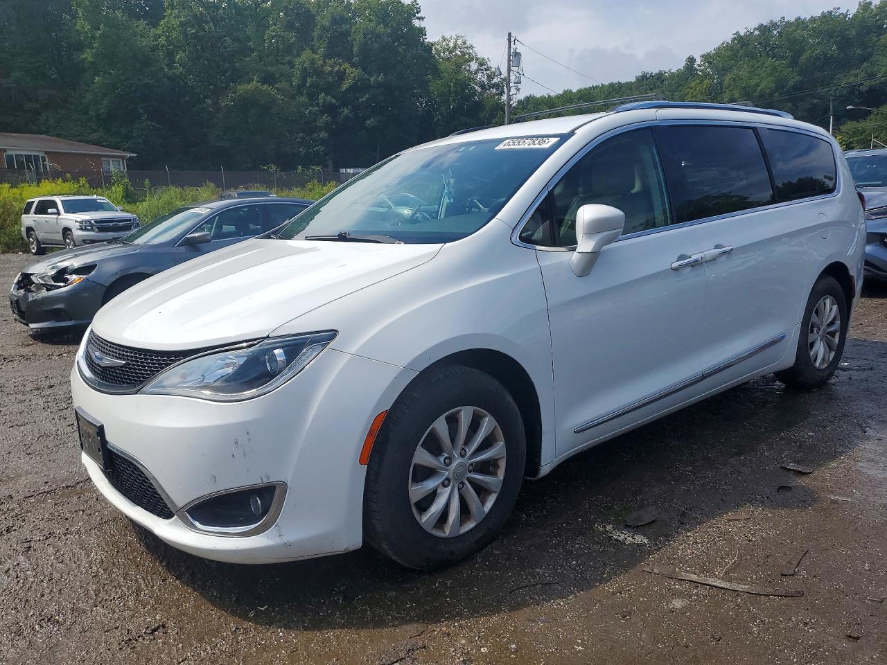 2019 CHRYSLER PACIFICA TOURING L