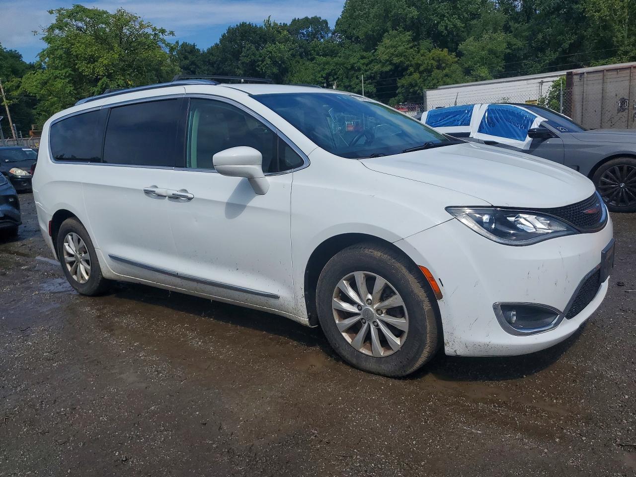 2019 CHRYSLER PACIFICA TOURING L — снимка 4
