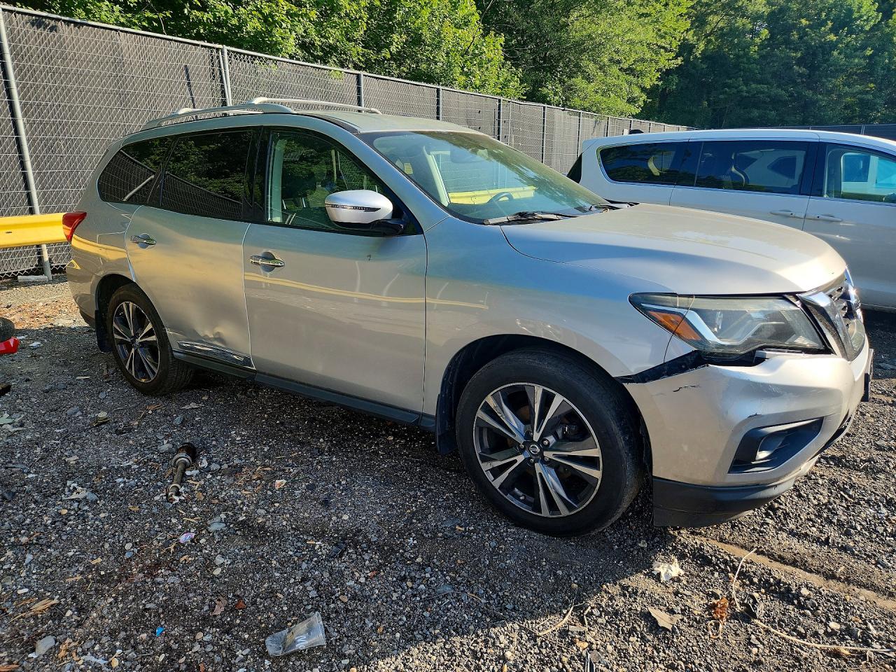 2017 NISSAN PATHFINDER SV — снимка 4