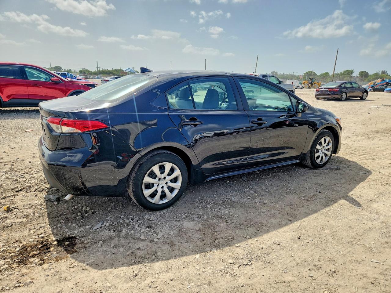 2026 TOYOTA COROLLA LE — снимка 3
