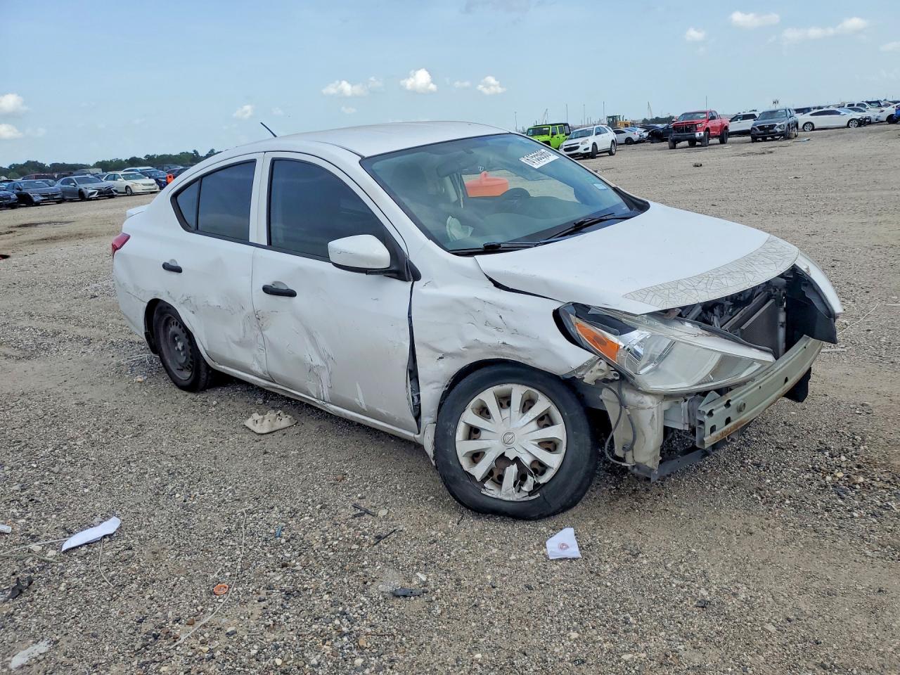 2017 NISSAN VERSA 1.6 S PLUS — снимка 4