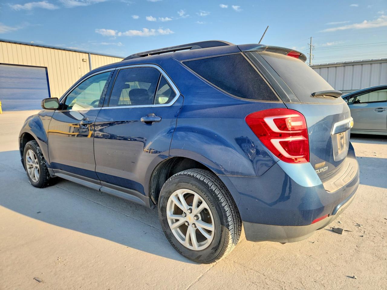 2017 CHEVROLET EQUINOX LT — снимка 2