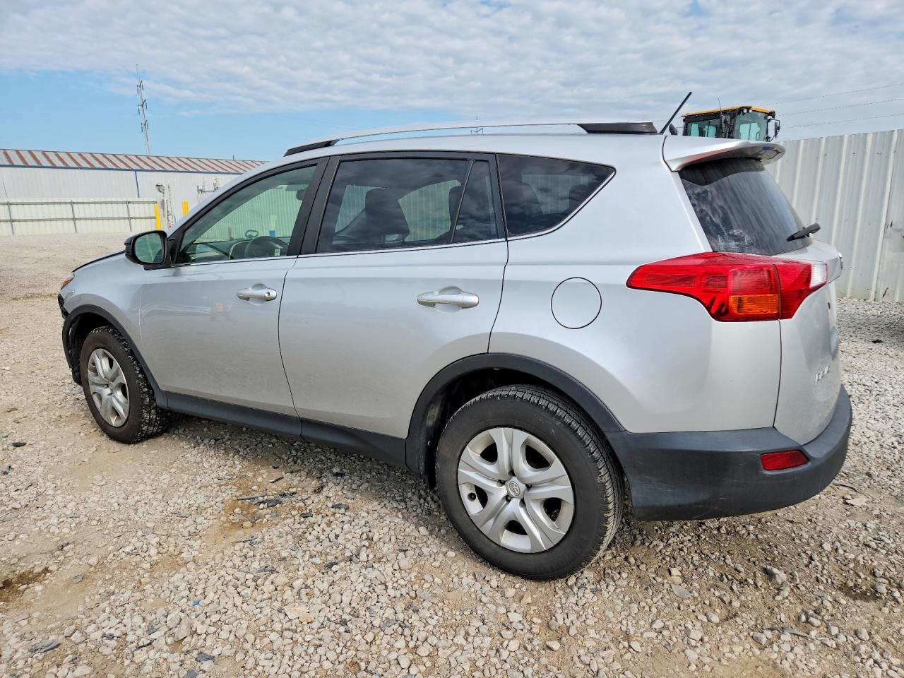 2015 TOYOTA RAV4 LE — снимка 2