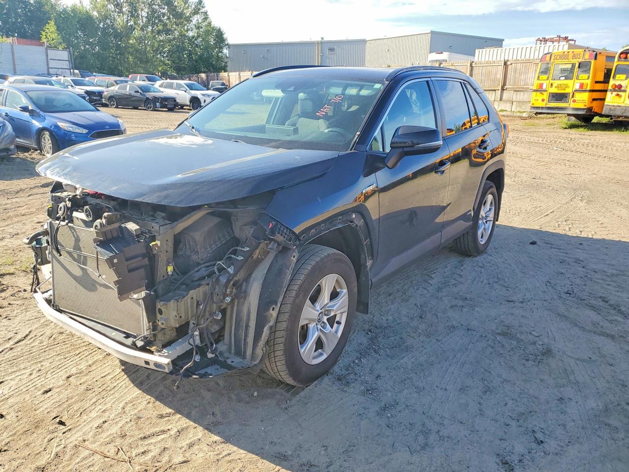 2019 TOYOTA RAV4 HYBRID XLE