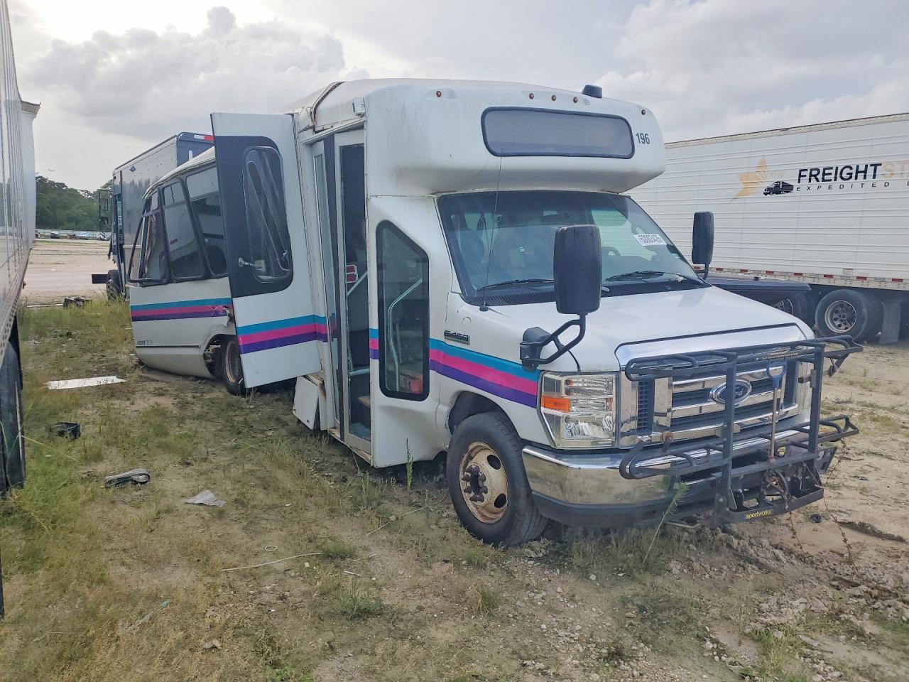 2019 FORD E 150 E450 SUPER DUTY CUTAWAY VAN — снимка 4