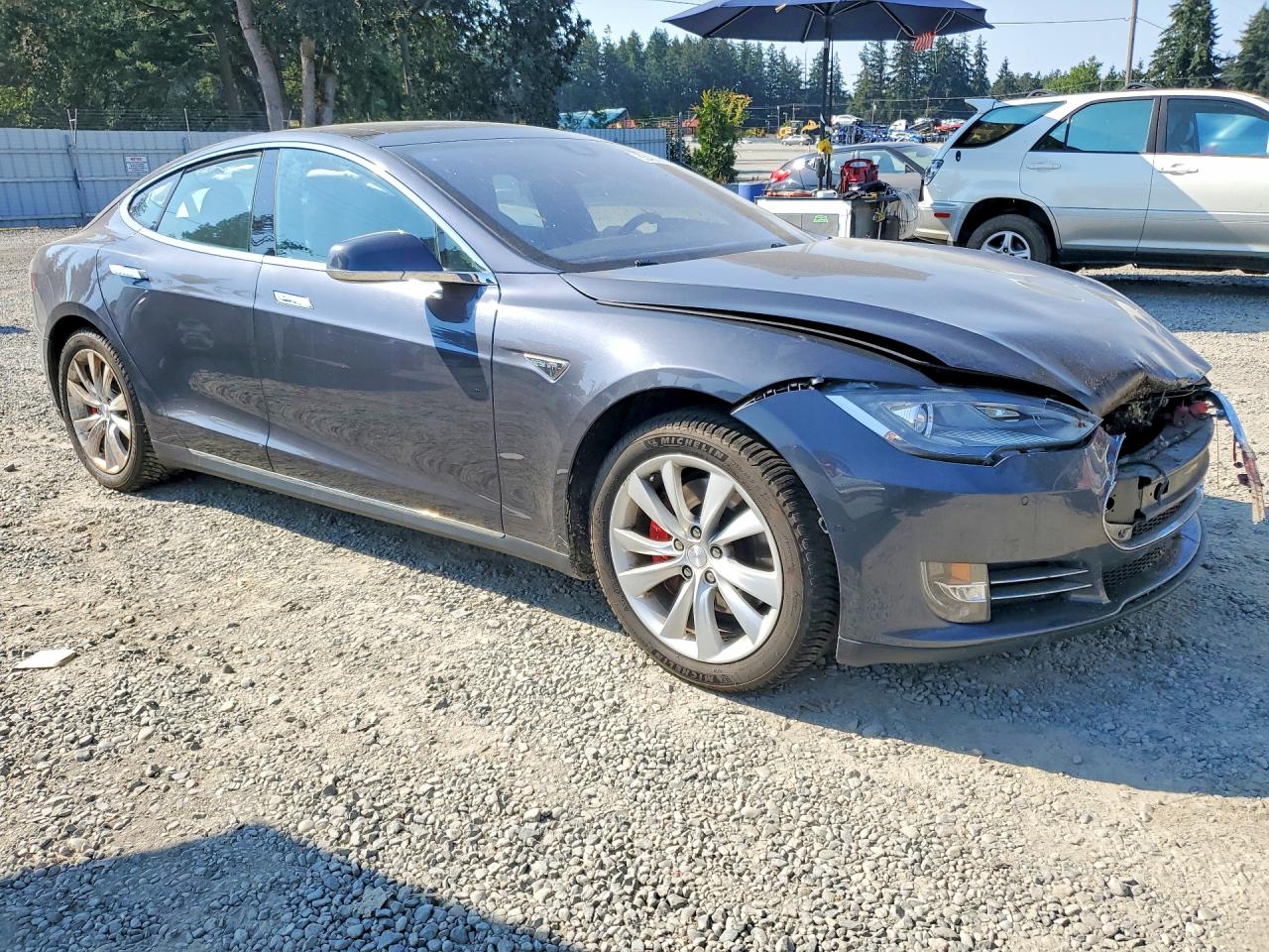 2015 TESLA MODEL S P85D — снимка 4