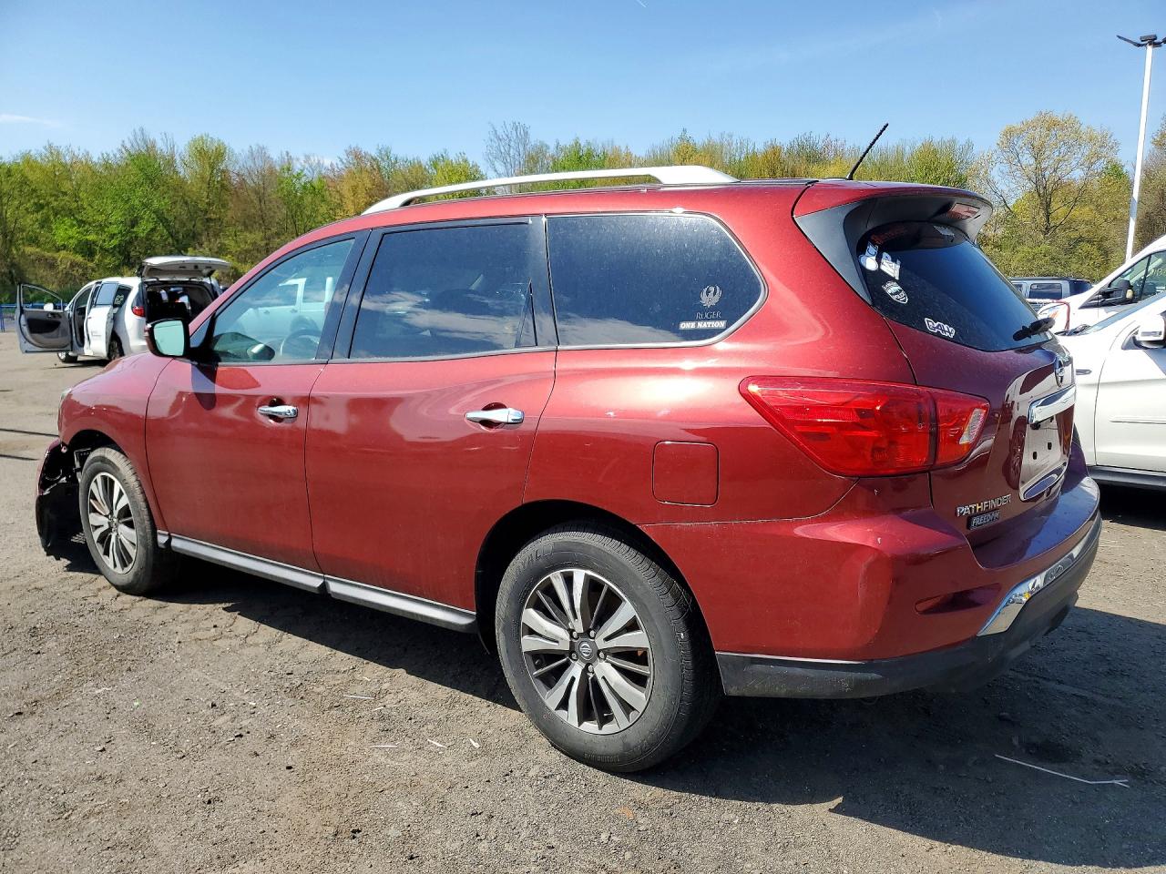 2017 NISSAN PATHFINDER S — снимка 2