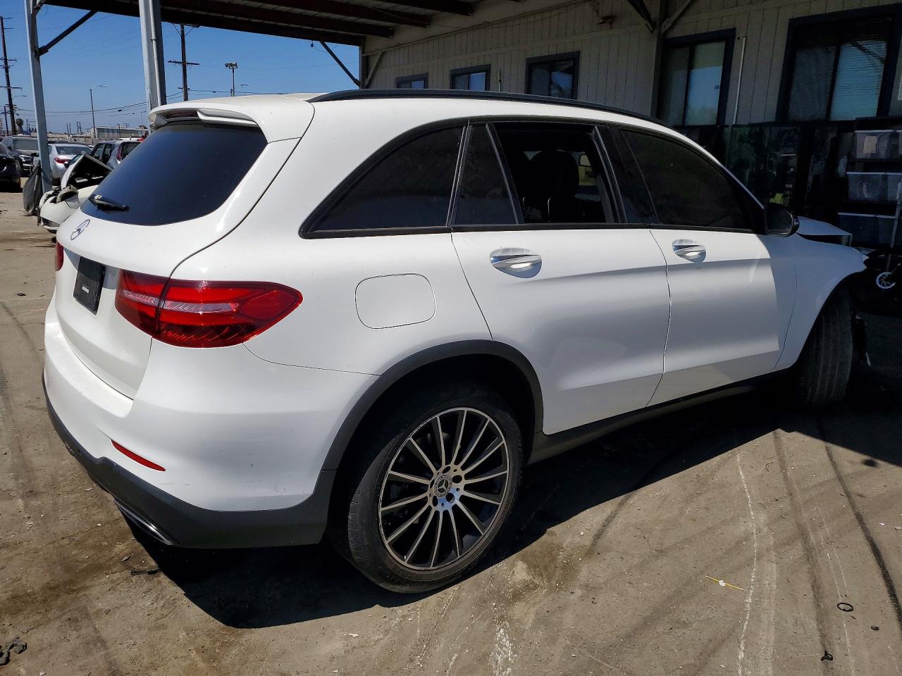 2018 MERCEDES-BENZ GLC 300 — снимка 3