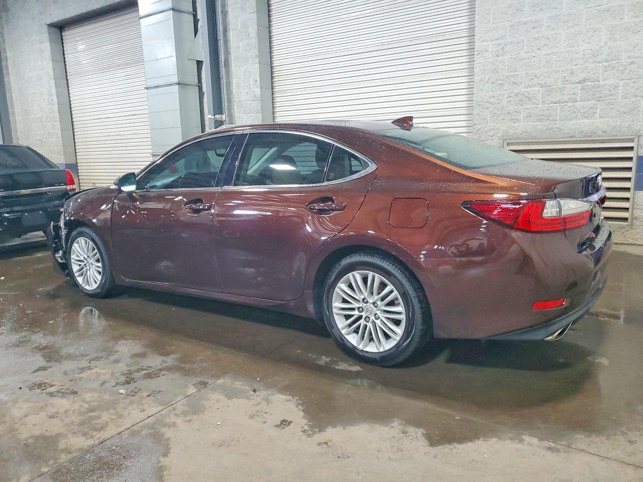 2016 LEXUS ES 350 — снимка 2