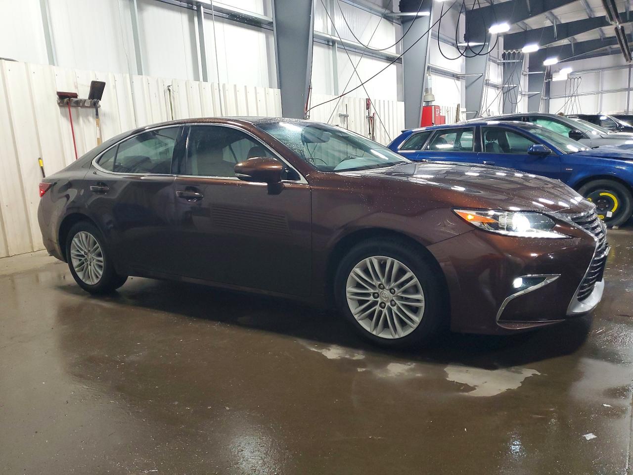2016 LEXUS ES 350 — снимка 4