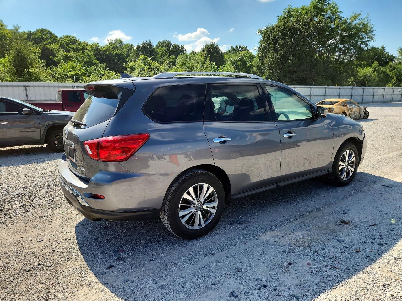 2019 NISSAN PATHFINDER SL — снимка 3