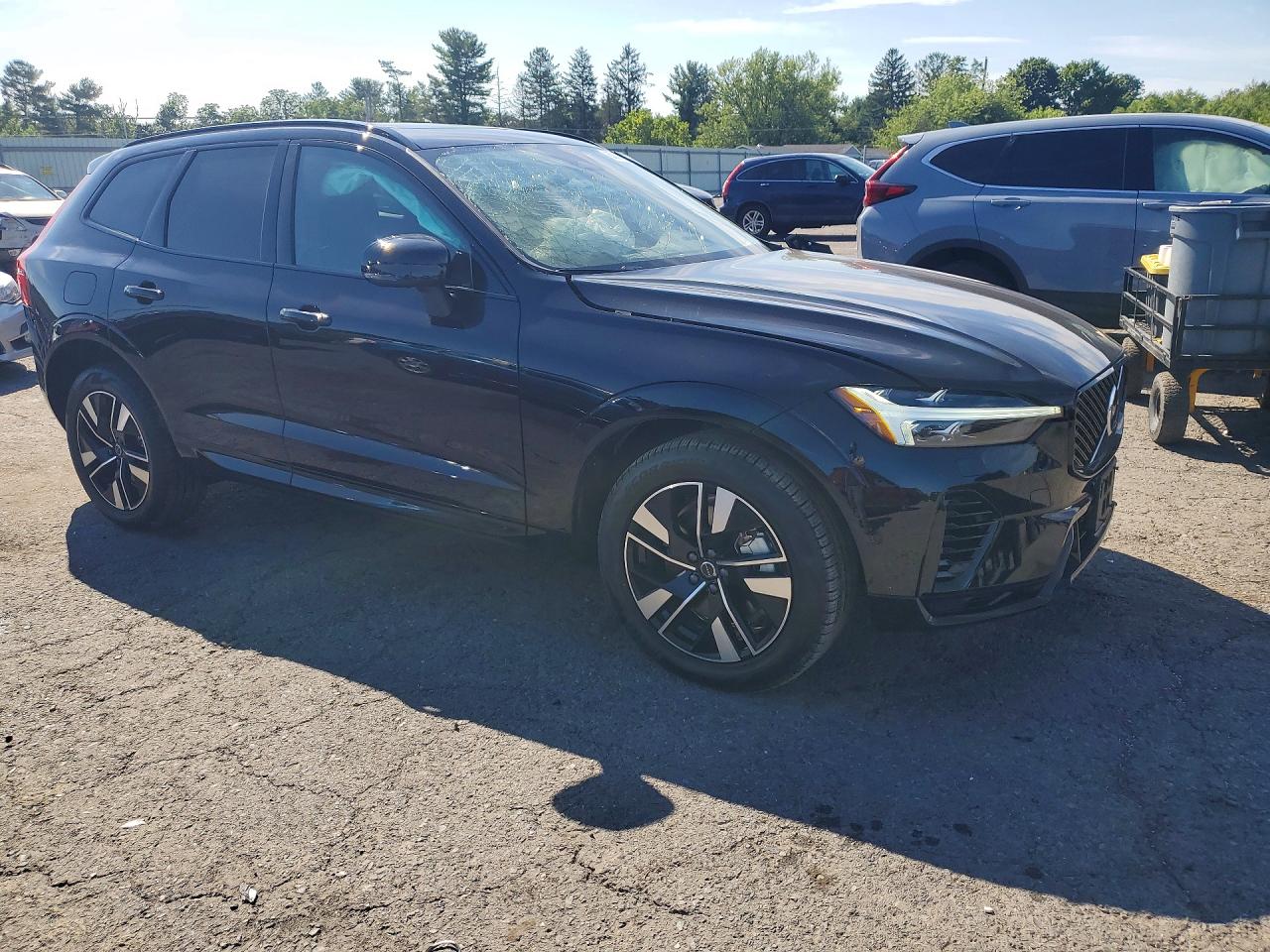2026 VOLVO XC60 PLUS — снимка 4