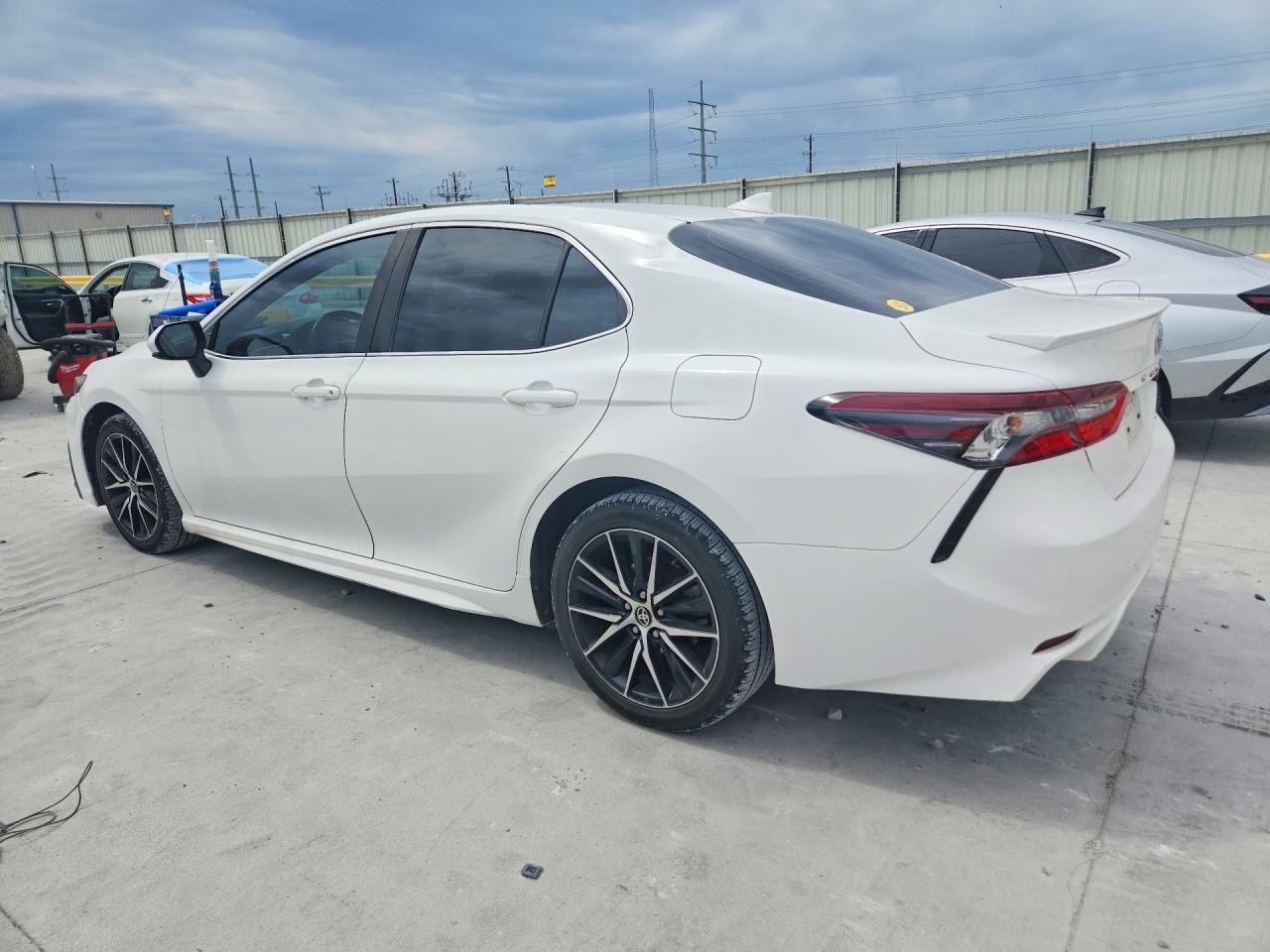 2021 TOYOTA CAMRY — снимка 2