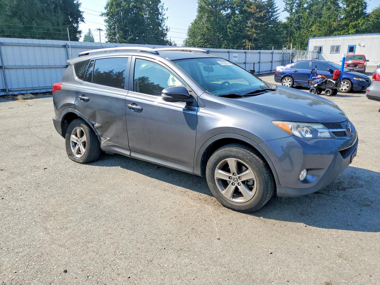 2015 TOYOTA RAV4 XLE — снимка 4
